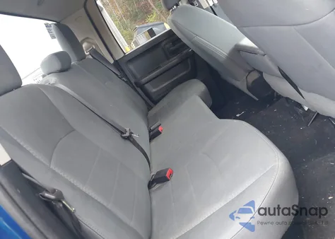 2016 Ram 1500 Express z USA, uszkodzony, nr VIN 1C6RR7FT0GS301638